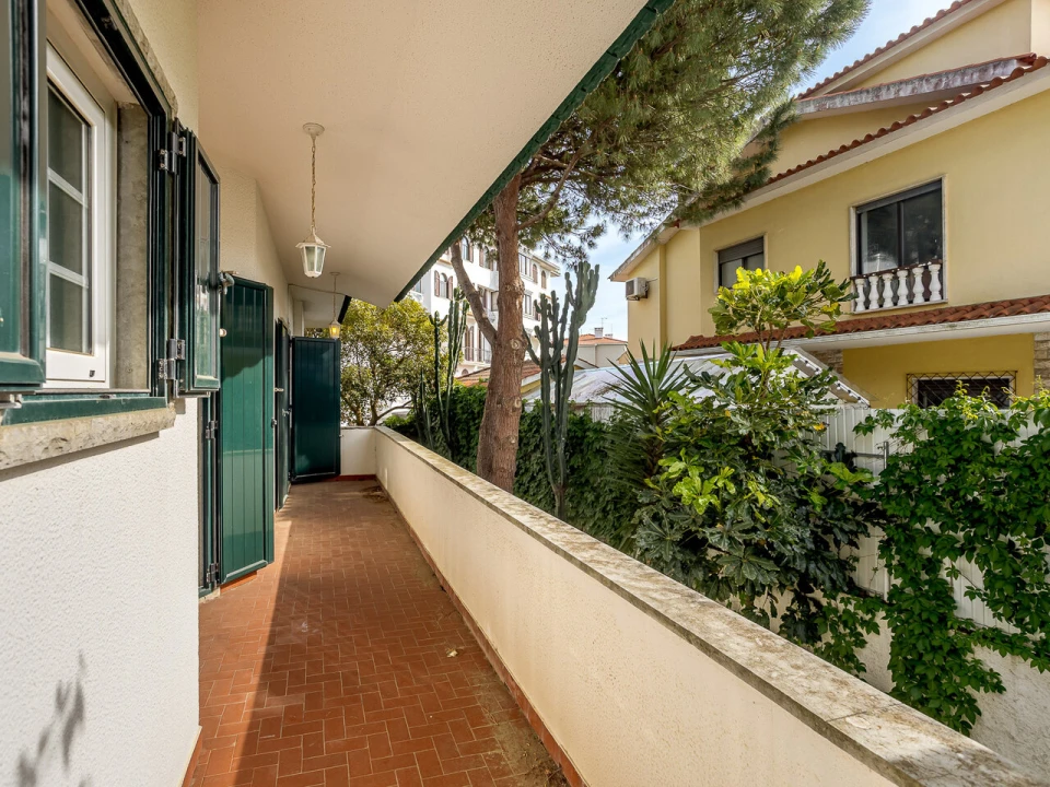 Moradia T6 para Venda em Carcavelos e Parede Foto 38