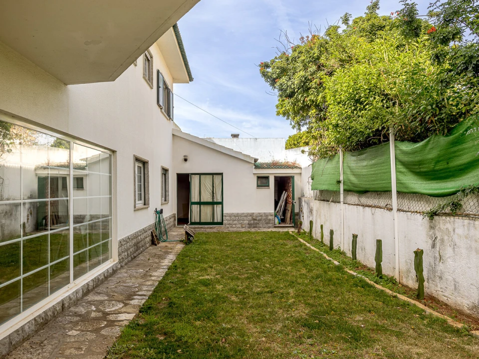 Moradia T6 para Venda em Carcavelos e Parede Foto 49