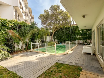 Moradia T6 para Venda em Carcavelos e Parede