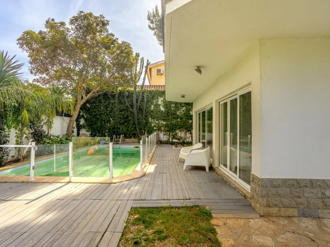 Moradia T6 para Venda em Carcavelos e Parede Foto 52