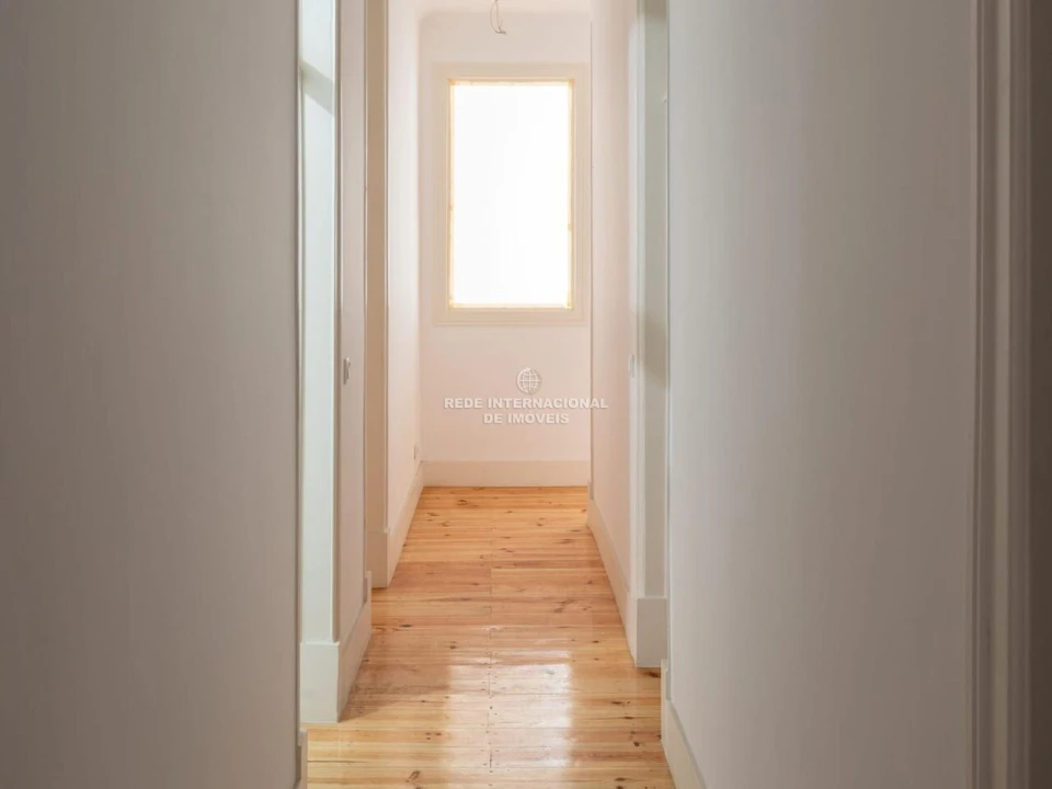 Apartamento T3 para Venda em Campo de Ourique Foto 10
