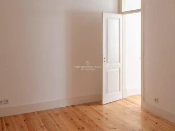 Apartamento T3 para Venda em Campo de Ourique
