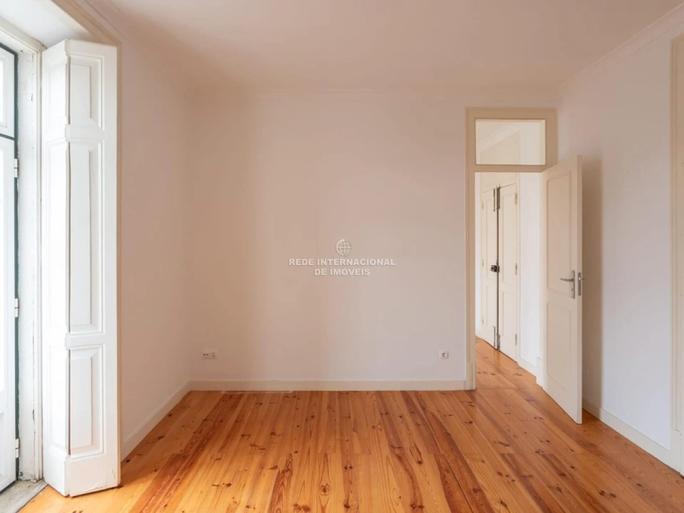 Apartamento T3 para Venda em Campo de Ourique Foto 22