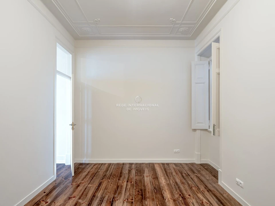 Apartamento T2 para Venda em Campo de Ourique Foto 24