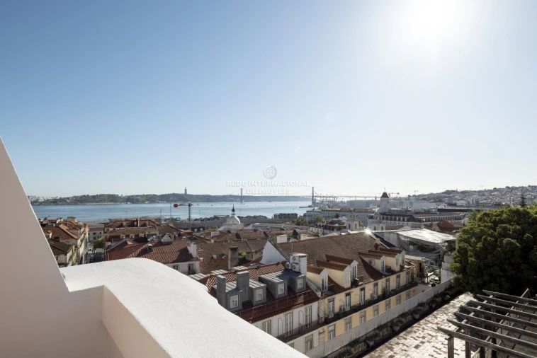 Apartamento T0 para Venda em Misericórdia Foto 18