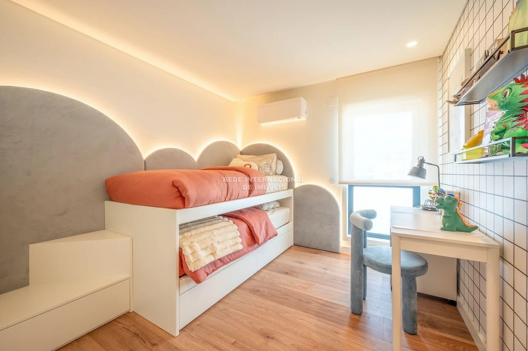 Apartamento T3 para Venda em Moscavide e Portela Foto 23