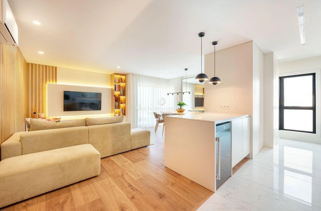 Apartamento T3 para Venda em Moscavide e Portela Foto 6