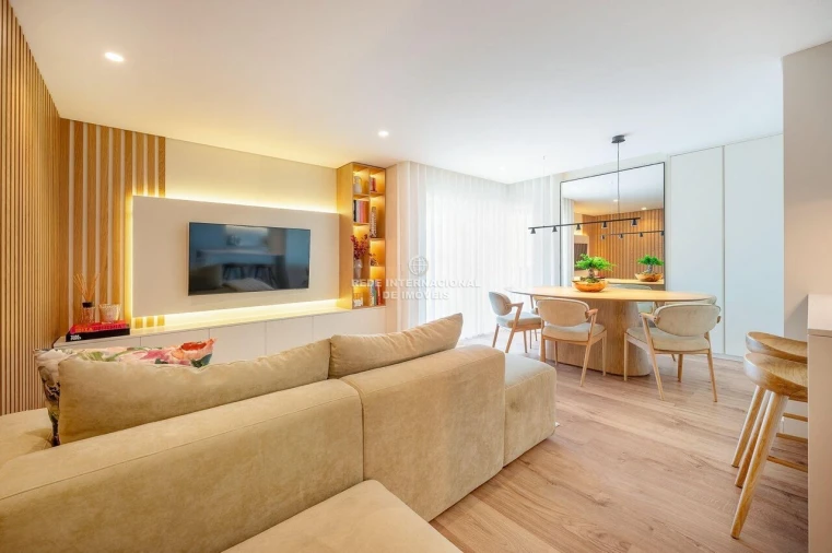 Apartamento T3 para Venda em Moscavide e Portela Foto 2