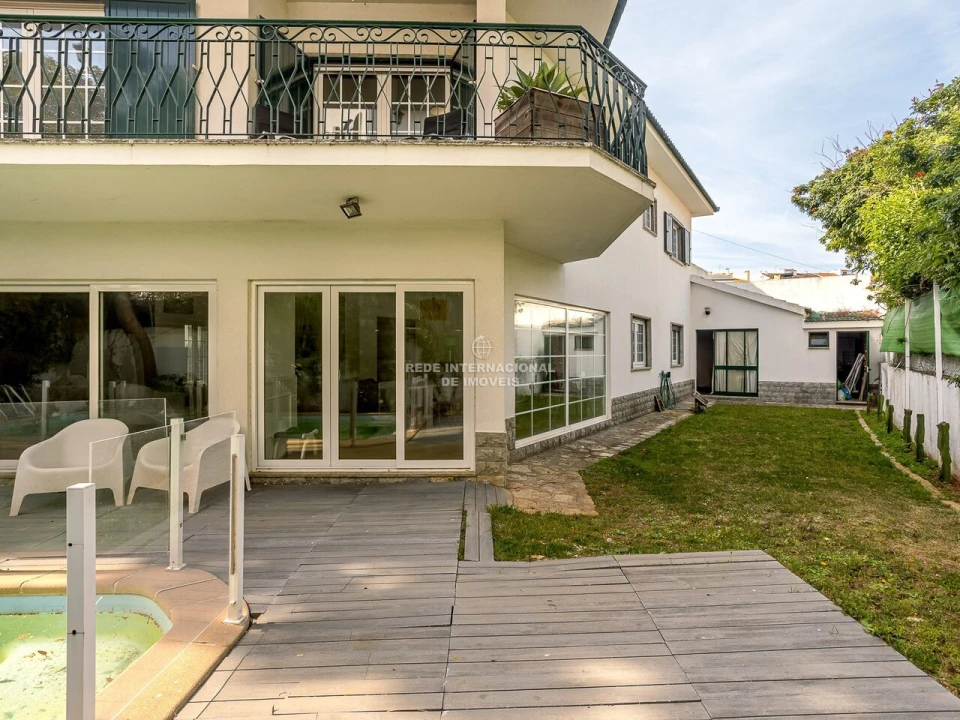 Moradia T6 para Venda em Carcavelos e Parede Foto 14