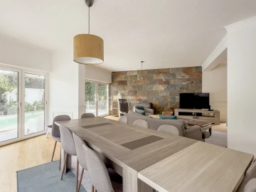 Moradia T6 para Venda em Carcavelos e Parede