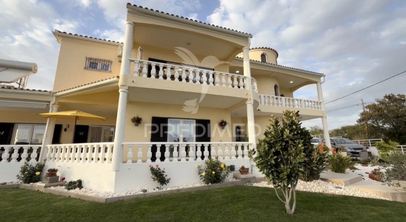 Moradia T9 para Venda em Loule (São Sebastião) Foto 1
