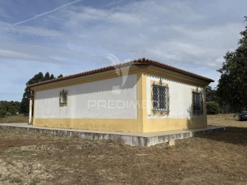 Quinta T3 para Venda em Sines