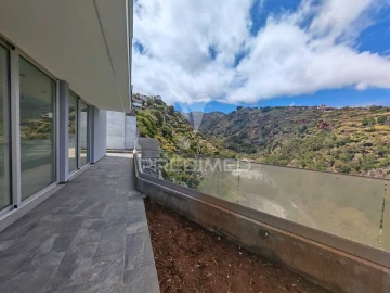 Moradia T3 para Venda em Santa Cruz
