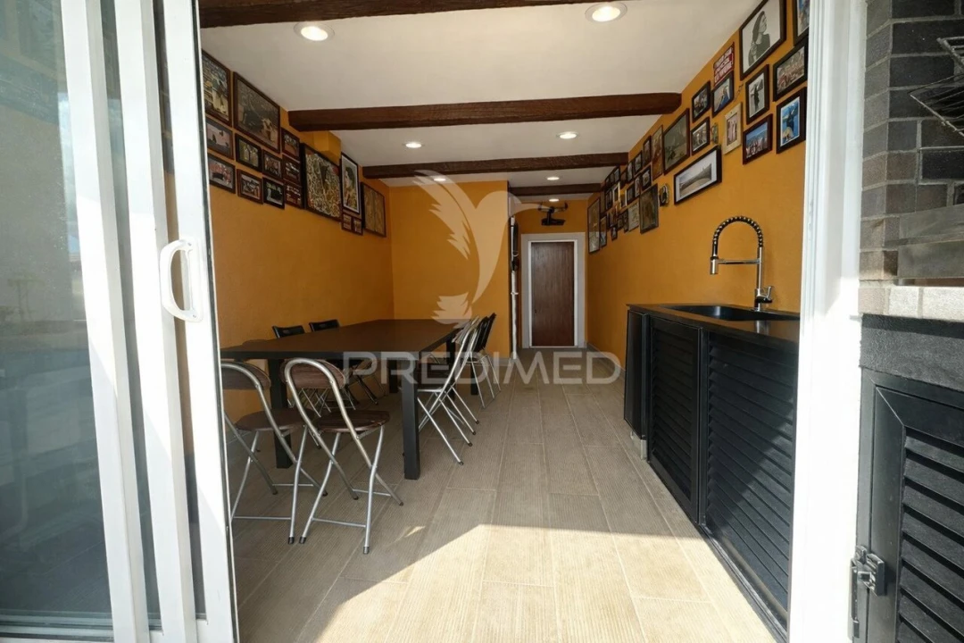 Moradia T6 para Venda em Alhos Vedros Foto 17