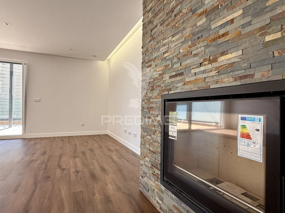 Apartamento T4 para Venda em Leiria, Pousos, Barreira e Cortes Foto 11