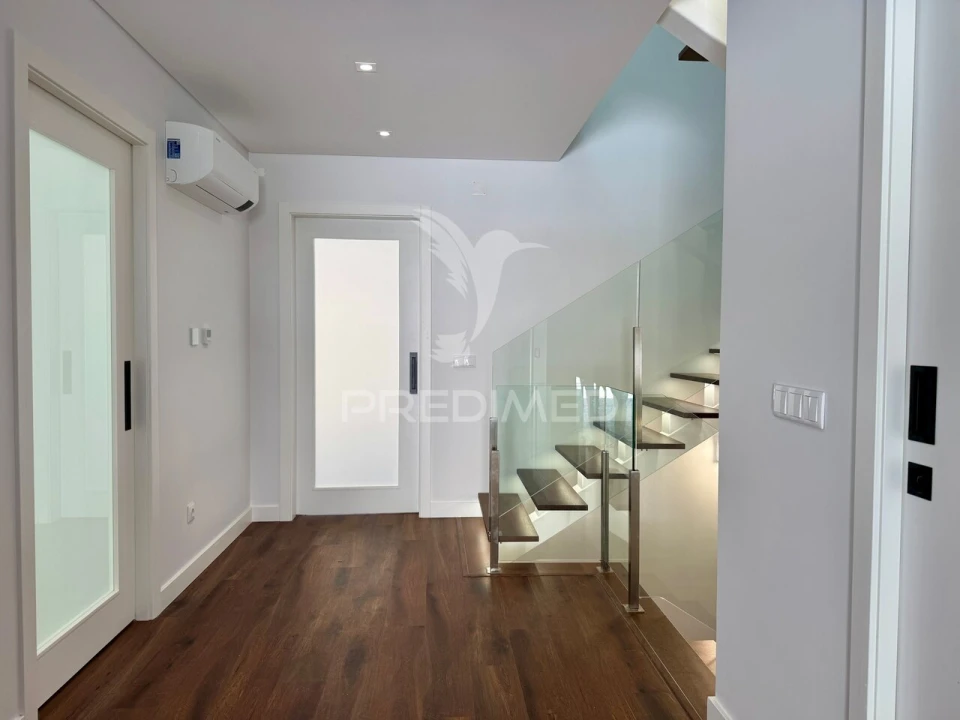 Apartamento T4 para Venda em Leiria, Pousos, Barreira e Cortes Foto 1