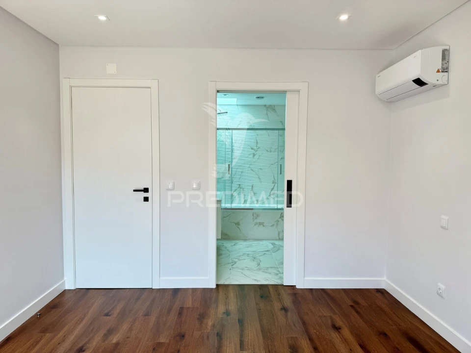 Apartamento T4 para Venda em Leiria, Pousos, Barreira e Cortes Foto 14