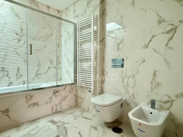 Apartamento T4 para Venda em Leiria, Pousos, Barreira e Cortes