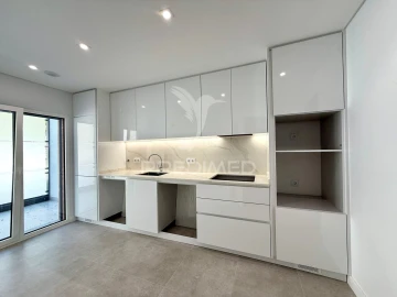 Apartamento T4 para Venda em Leiria, Pousos, Barreira e Cortes