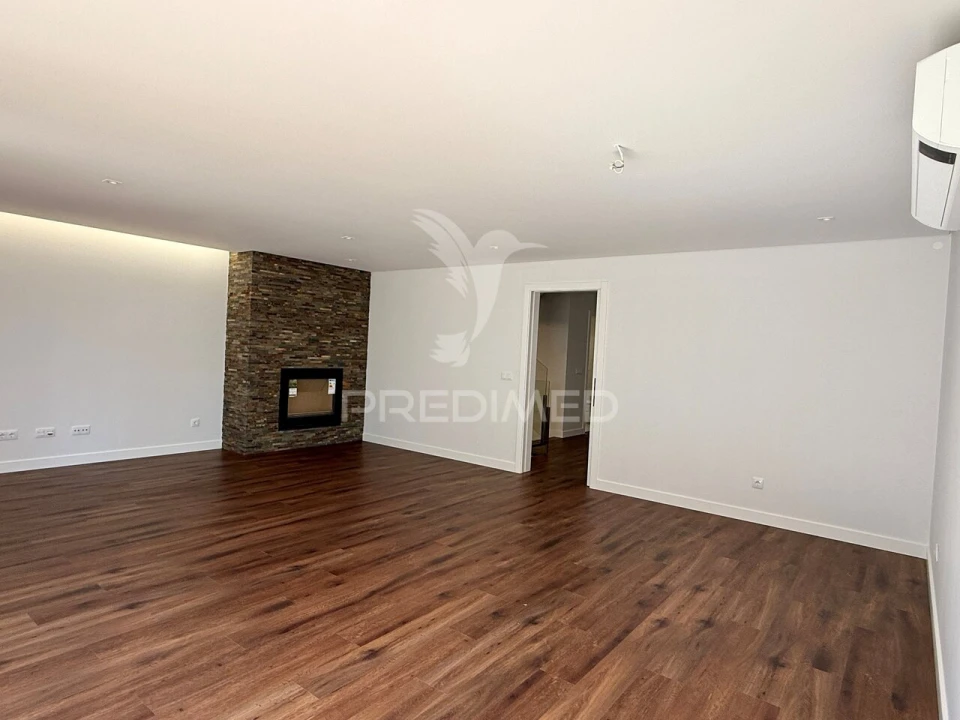 Apartamento T4 para Venda em Leiria, Pousos, Barreira e Cortes Foto 10