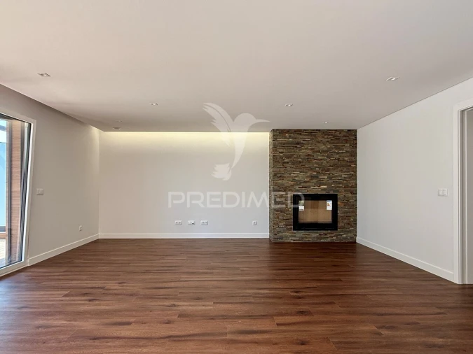 Apartamento T4 para Venda em Leiria, Pousos, Barreira e Cortes Foto 9