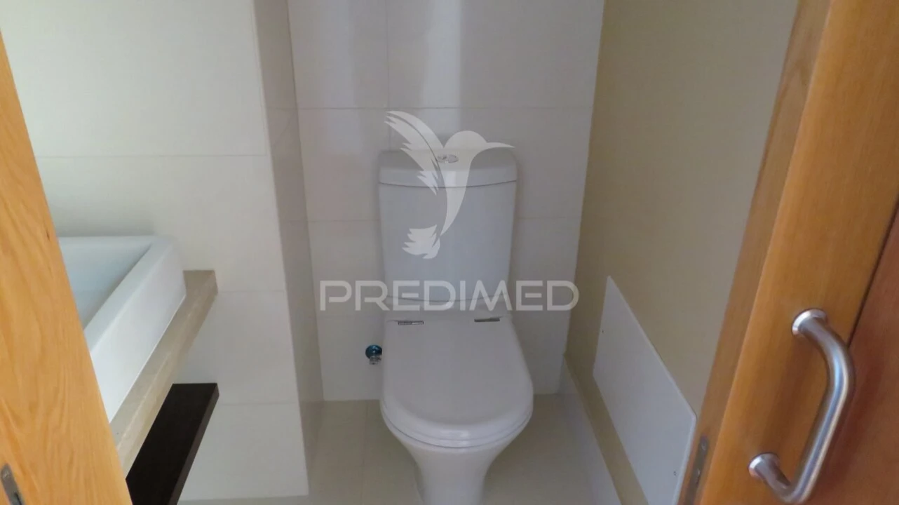 Apartamento T4 para Venda em São Martinho Foto 12