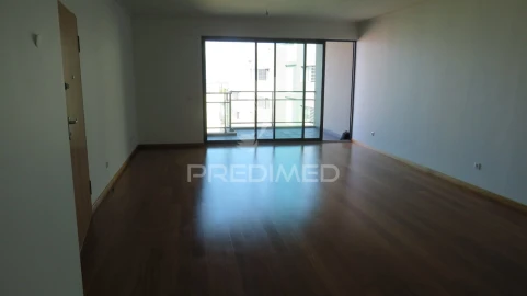 Apartamento T4 para Venda em São Martinho