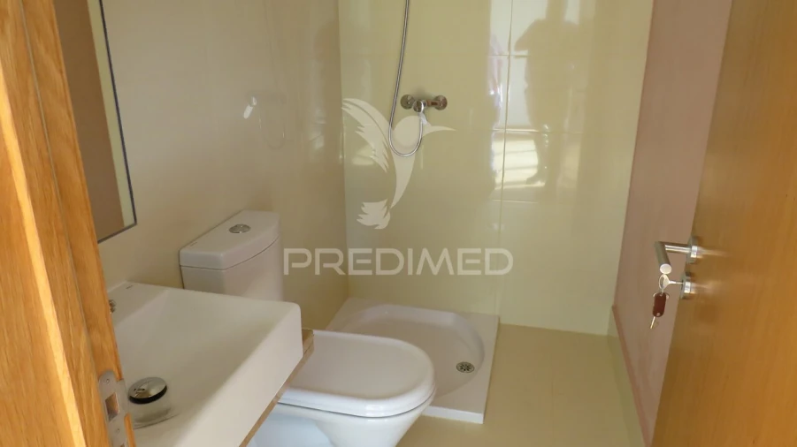 Apartamento T4 para Venda em São Martinho Foto 16