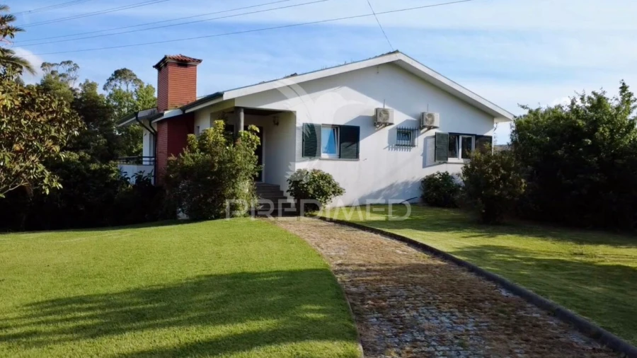 Moradia T3 para Venda em Arvore