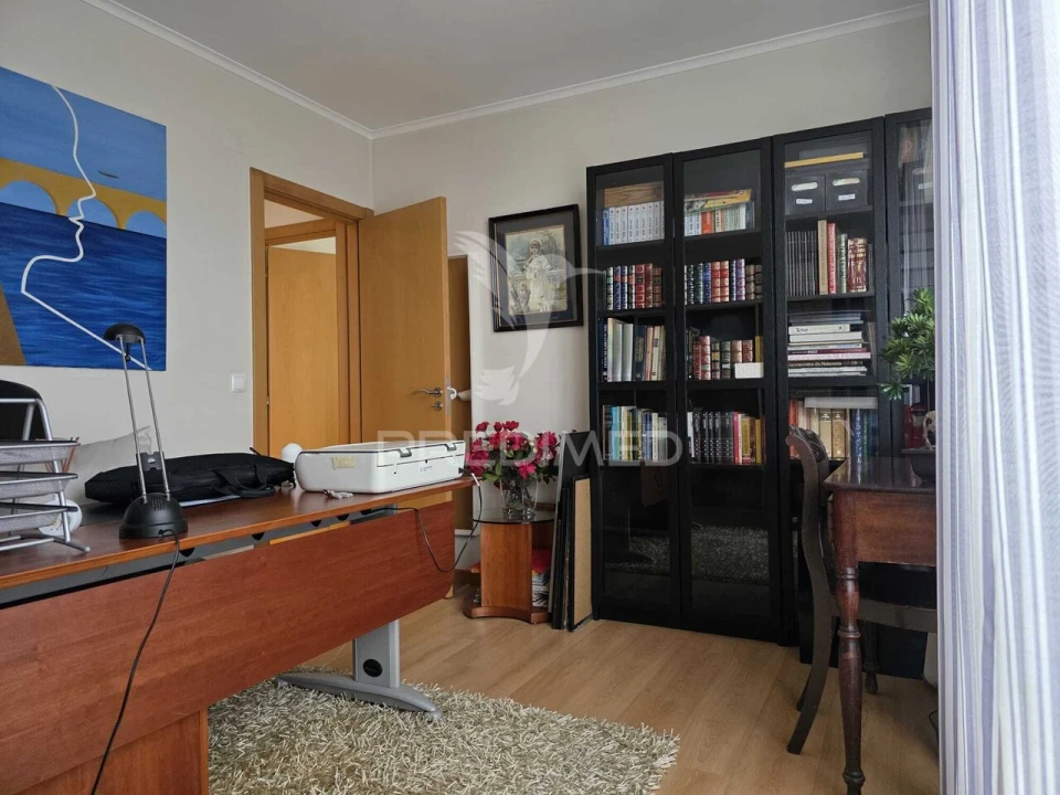 Apartamento T3 para Venda em Moscavide e Portela Foto 16