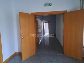 Loja para Venda em Póvoa de Varzim, Beiriz e Argivai