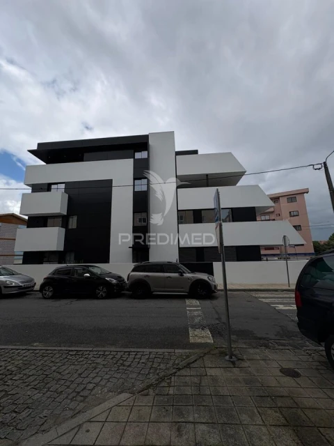 Apartamento T2 para Venda em Gondomar (São Cosme), Valbom e Jovim