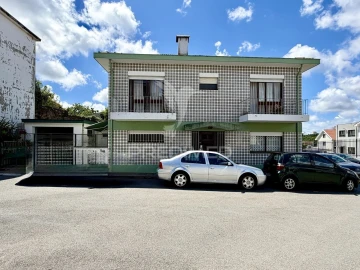 Moradia T4 para Venda em Oliveira do Douro