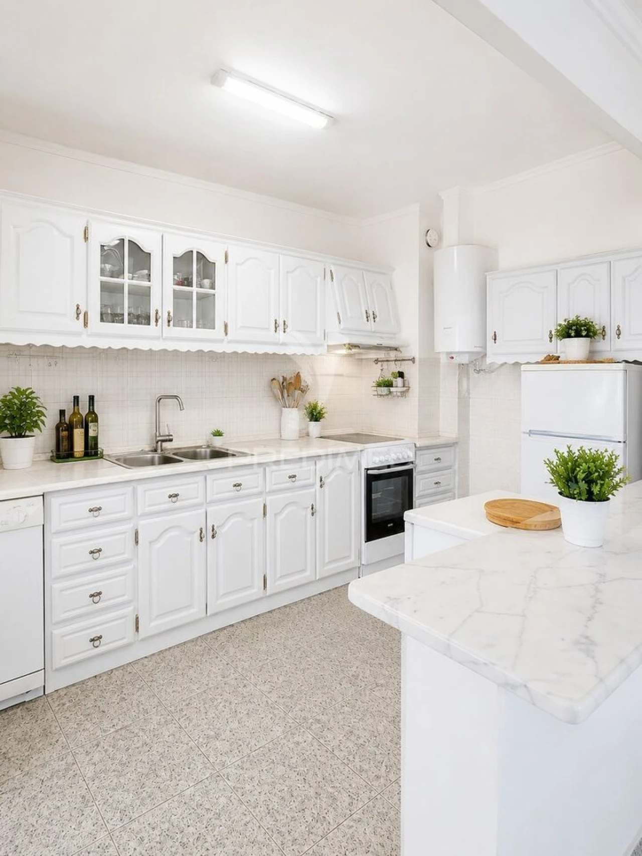 Apartamento T1 para Venda em Quarteira Foto 2