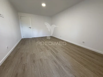 Apartamento T2 para Venda em Marvila, Ribeira Santarém, São Salvador, São Nicolau