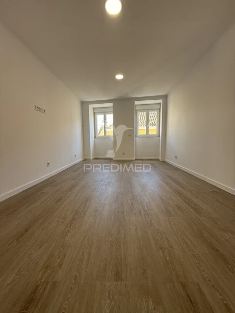 Apartamento T2 para Venda em Marvila, Ribeira Santarém, São Salvador, São Nicolau
