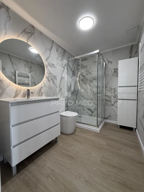 Apartamento T2 para Venda em Marvila, Ribeira Santarém, São Salvador, São Nicolau