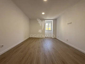Apartamento T2 para Venda em Marvila, Ribeira Santarém, São Salvador, São Nicolau