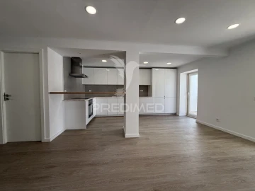 Apartamento T2 para Venda em Marvila, Ribeira Santarém, São Salvador, São Nicolau