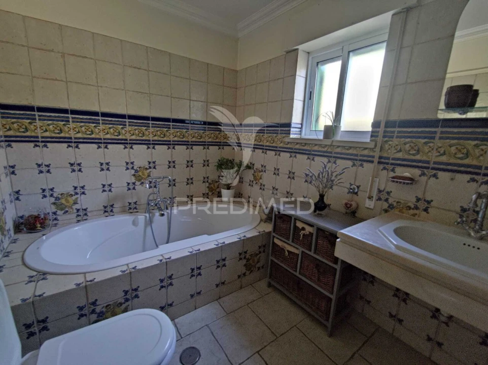 Moradia T4 para Venda em Santiago e São Simão de Litém e Albergaria dos Doze Foto 23