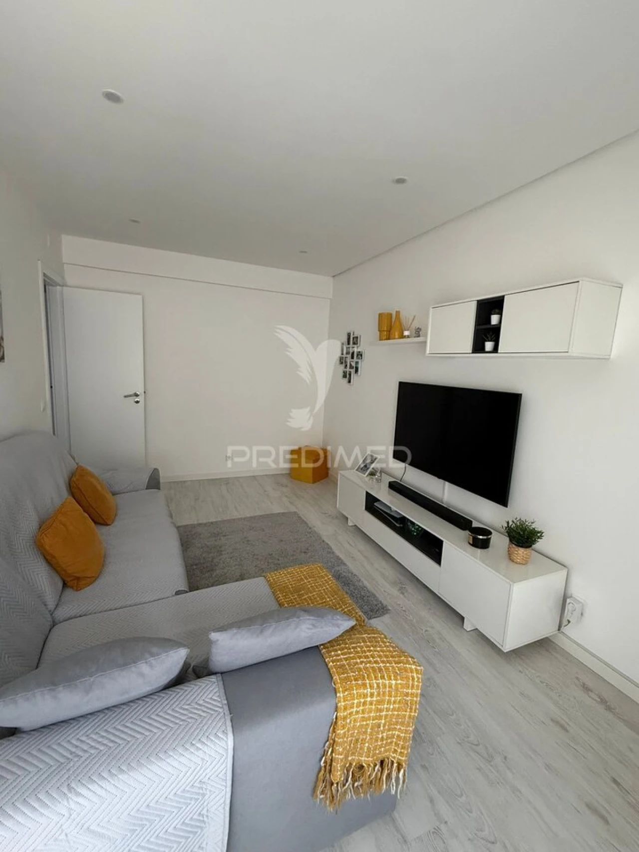 Apartamento T2 para Venda em Póvoa de Santa Iria e Forte da Casa Foto 8