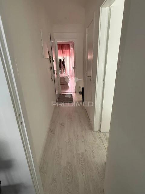 Apartamento T2 para Venda em Póvoa de Santa Iria e Forte da Casa