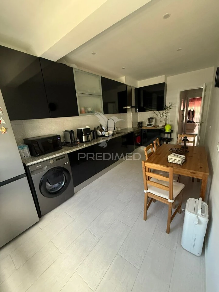 Apartamento T2 para Venda em Póvoa de Santa Iria e Forte da Casa Foto 6