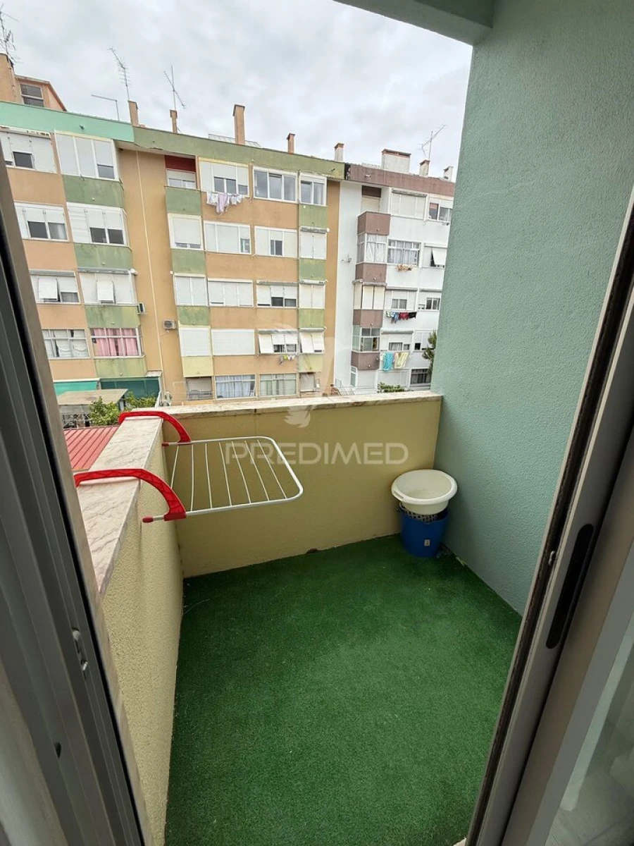 Apartamento T2 para Venda em Póvoa de Santa Iria e Forte da Casa Foto 19