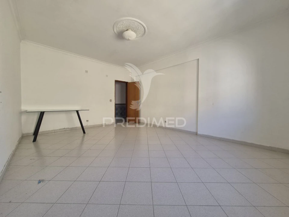 Apartamento T2 para Venda em Rio de Mouro Foto 13
