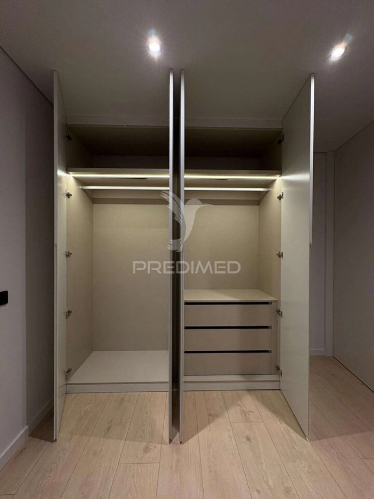 Apartamento T1 para Venda em Fânzeres e São Pedro da Cova Foto 15