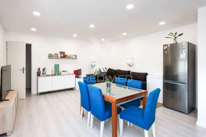 Apartamento T2 para Venda em Laranjeiro e Feijó