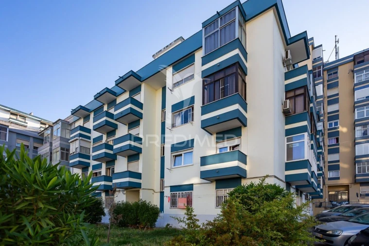 Apartamento T2 para Venda em Laranjeiro e Feijó Foto 11