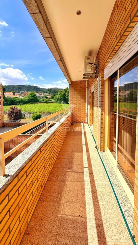 Apartamento T2 para Venda em Pousada de Saramagos