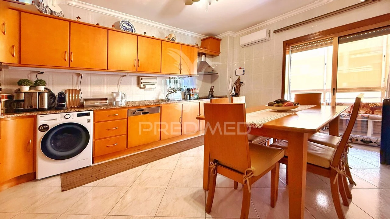 Apartamento T2 para Venda em Pousada de Saramagos Foto 13